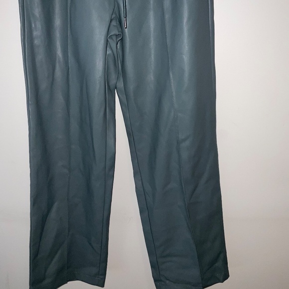 Topshop Bootcut Faux Leather Pants – US 4, New with Tags, Stretch - Picture 8 of 11